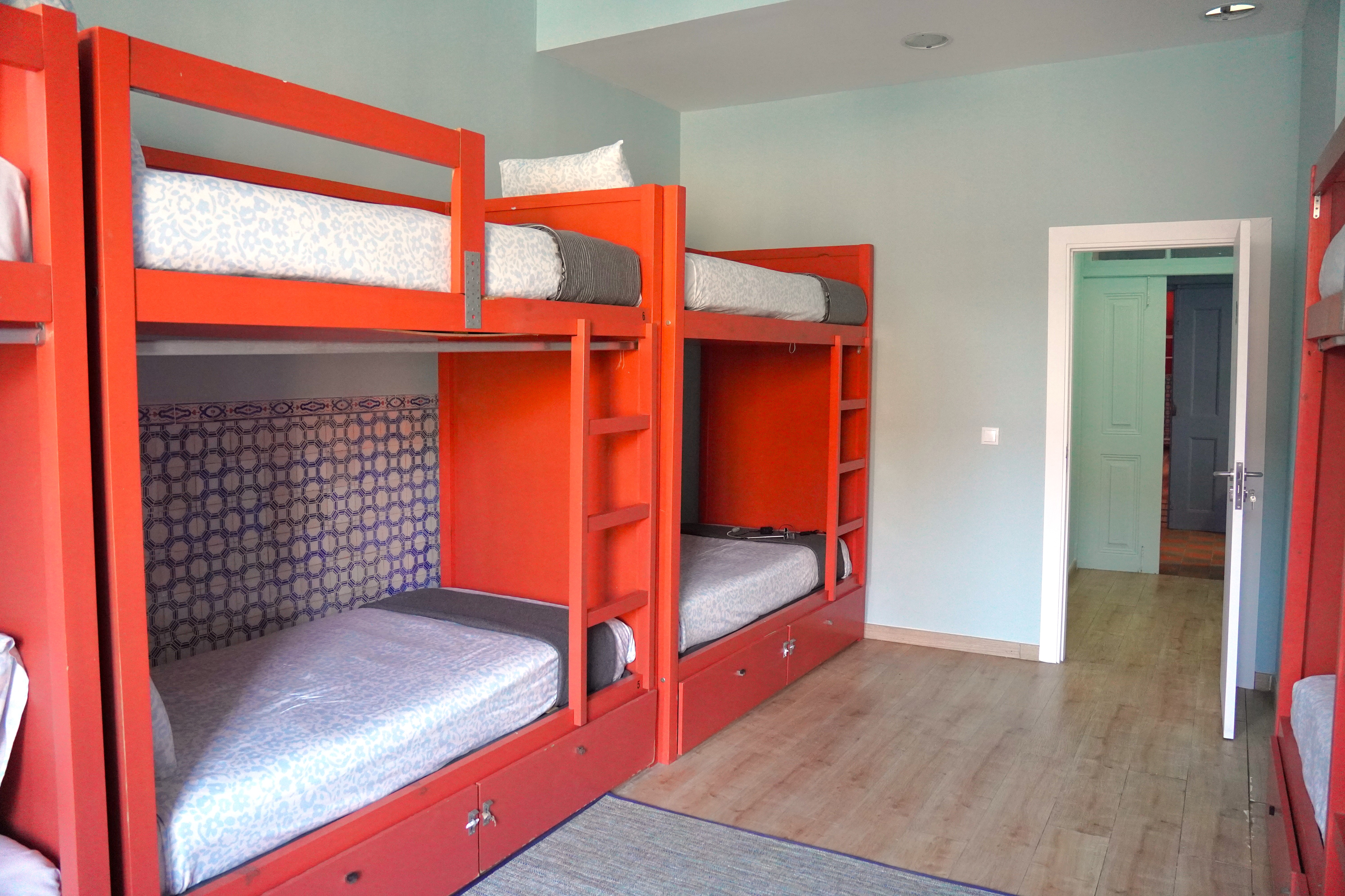 10-bed Dorms main image